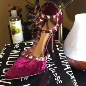 VELVET HEELS ❤️